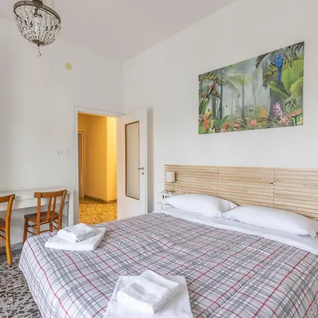 Apartman Stalingrado, By Short Holidays